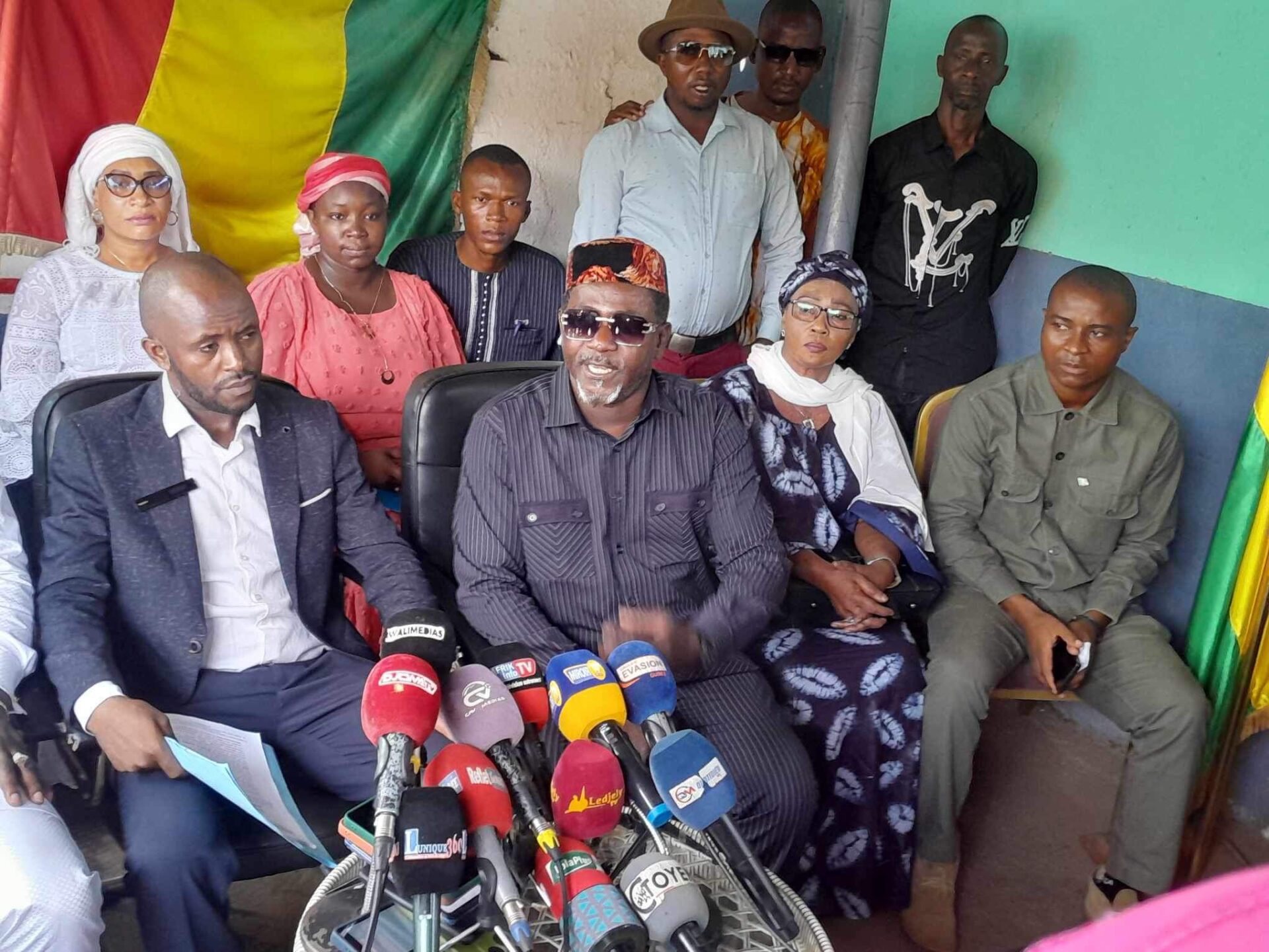 Sortie de Bah Oury sur RFI : les acteurs du dialogue inter-guinéen s’insurgent contre le « cynisme politique » du PM
