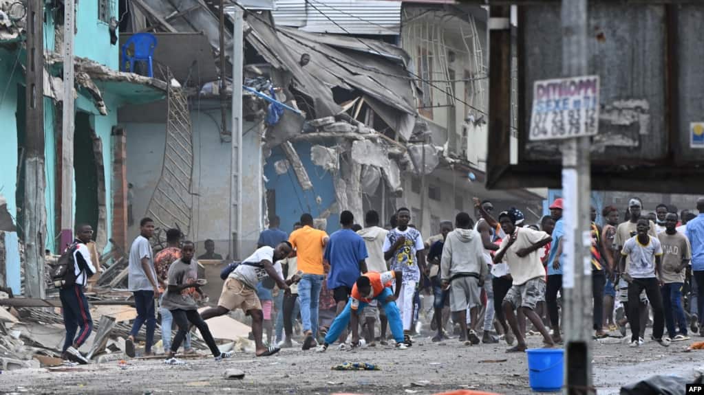 Échauffourées à Abidjan entre forces de l’ordre et habitants pendant des démolitions