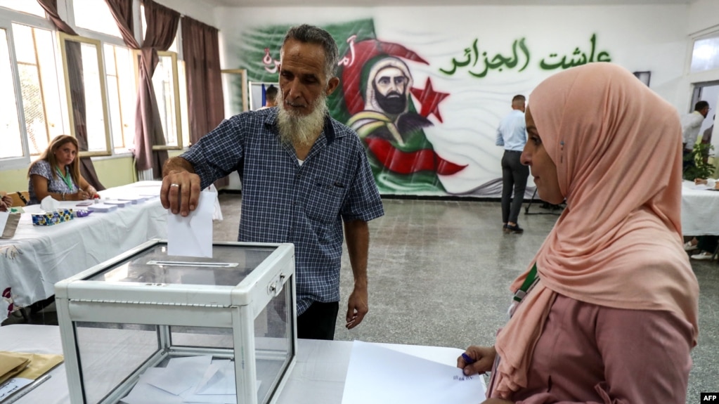 Les Algériens élisent leur président