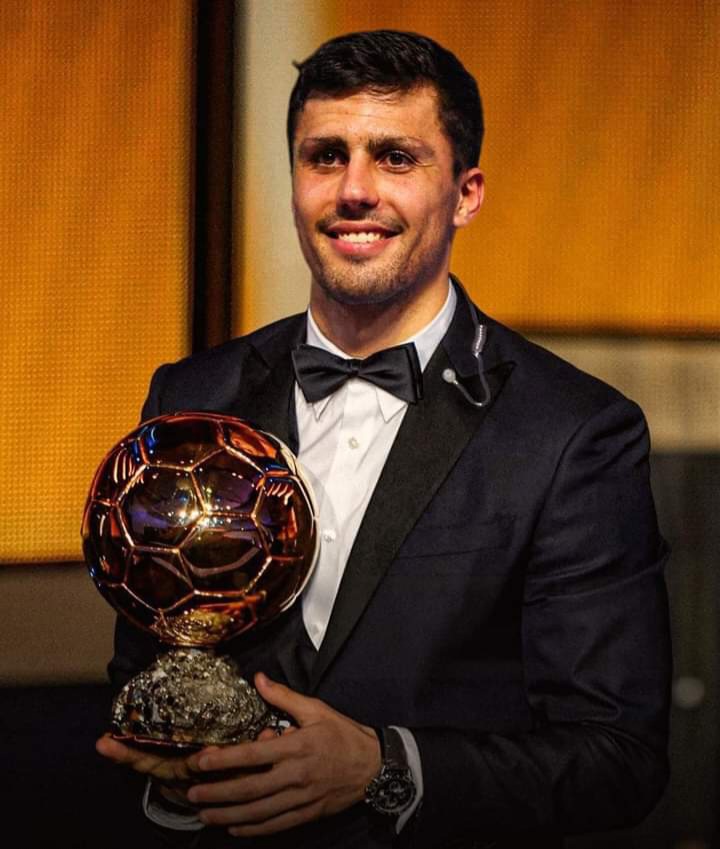 Football : Rodri Fernández élu Ballon d’Or